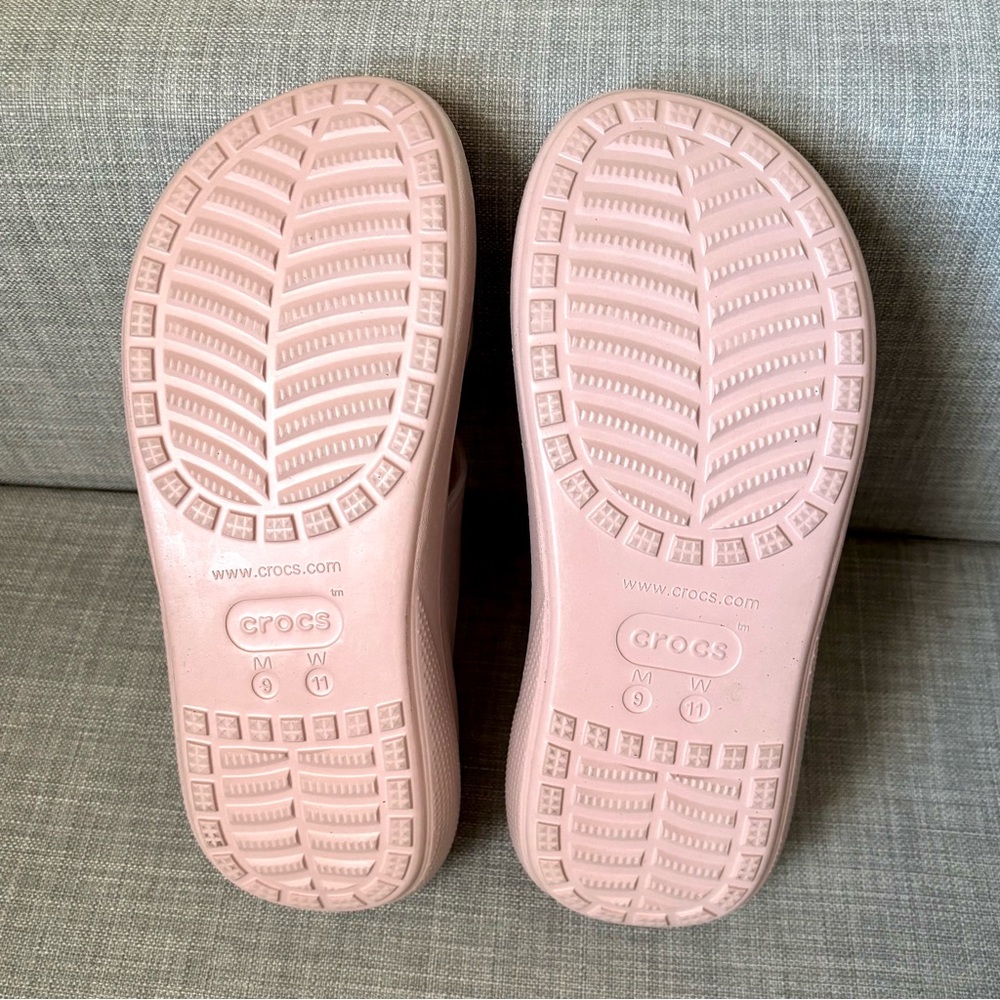 Crocs Crush Metallic Slide Sandals - Picture 4 of 5